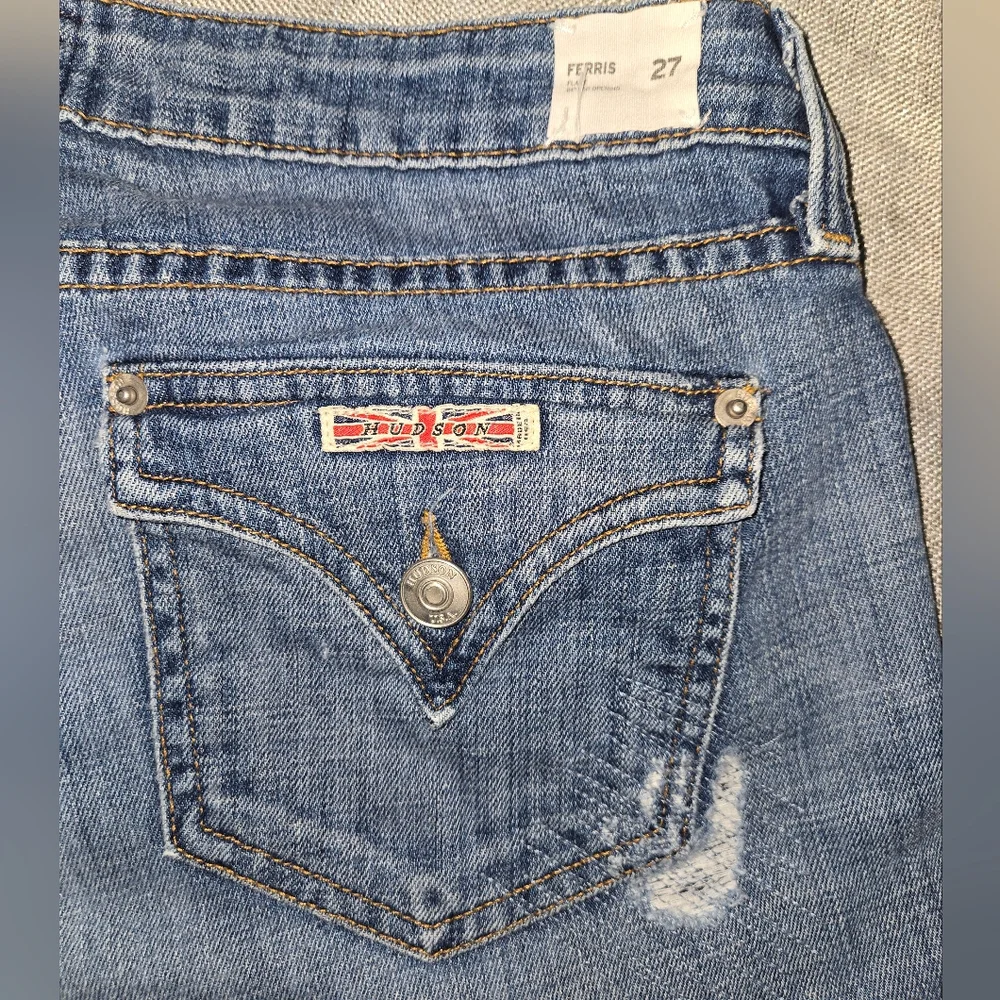 ​Hudson Ferris Flare Jeans Distressed Blue Denim Size 27